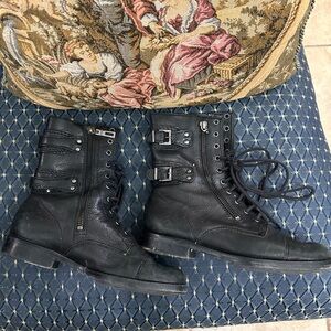 Schutz combat boots 🥾
